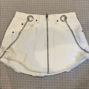 Carmar LA white denim skirt with metal chain